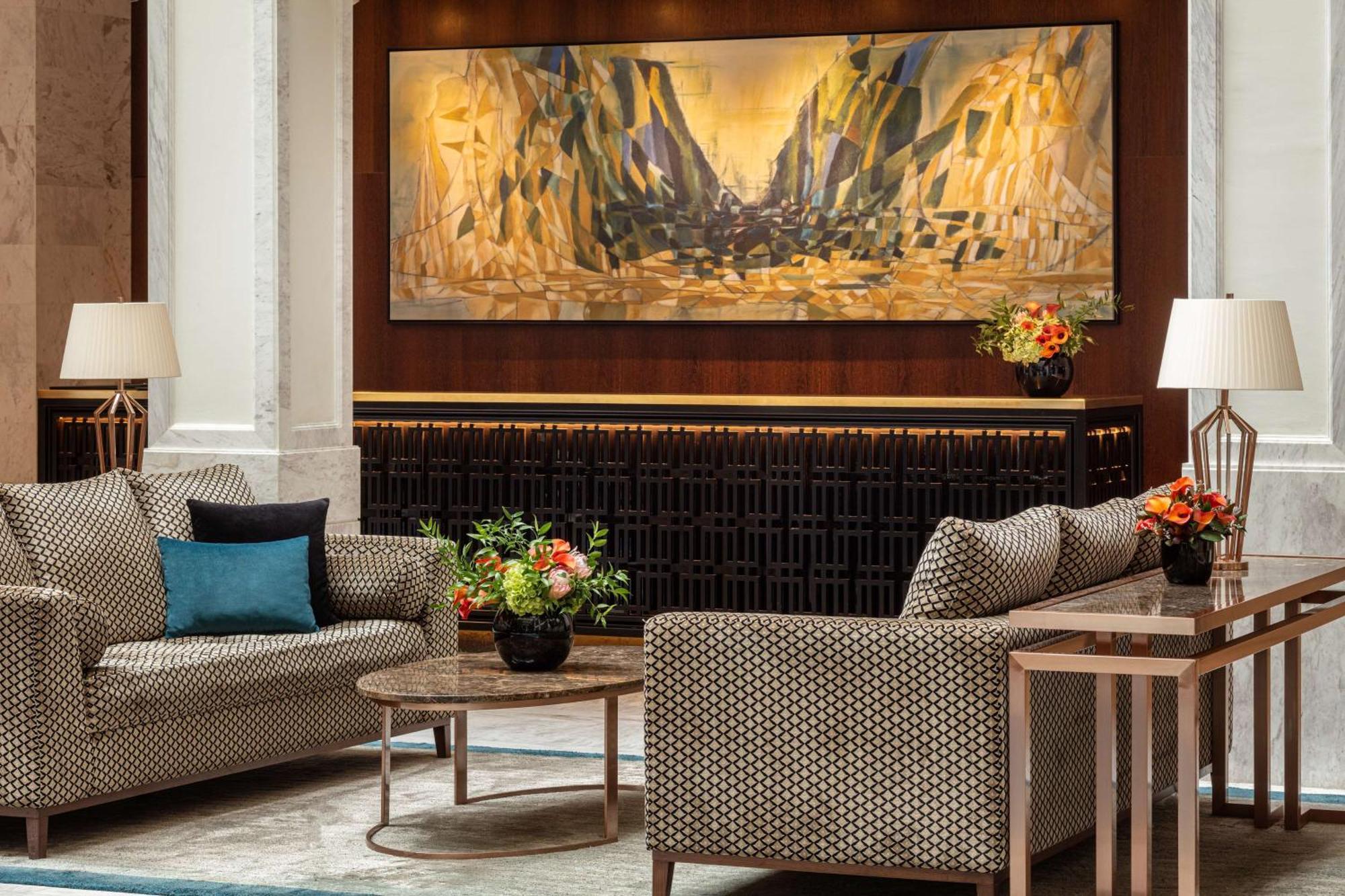 티볼리 아베니다 리베르다데 더 리딩 호텔 오브 더 월드 리스본 외부 사진 The lobby of the Four Seasons Hotel, Washington, D.C.